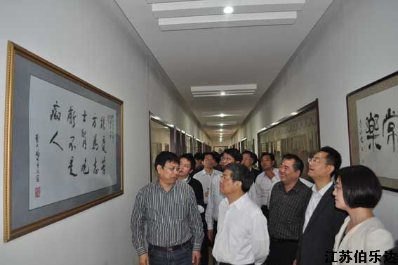 打造和谐劳动关系，构建平安法治企业